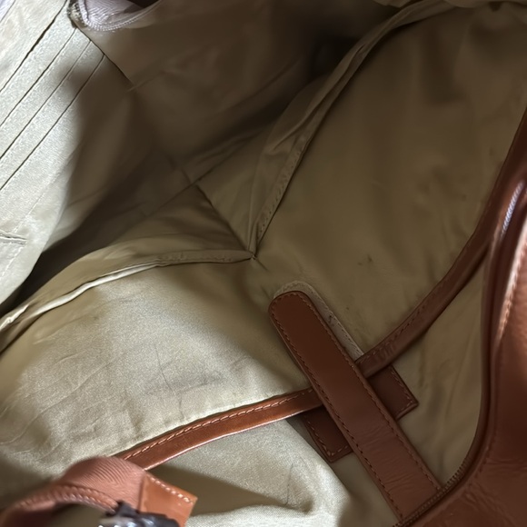 Piel Tan Leather Business Crossbody Messenger Bag - Picture 11 of 13
